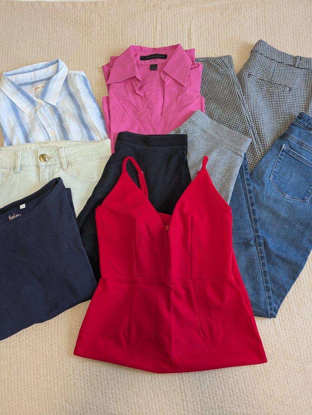 👗 Women's 9-Item Clothing Bundle - XS/S/0/4/24 - Tops, Bottoms, Skirts, Dress